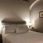 Nocleg ze śniadaniem Le Di San Vitale 4*