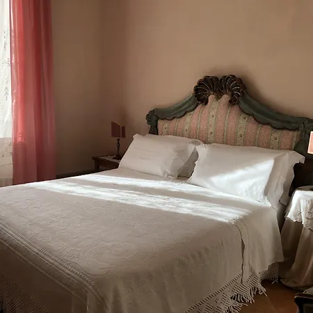 Le Di San Vitale Nocleg ze śniadaniem