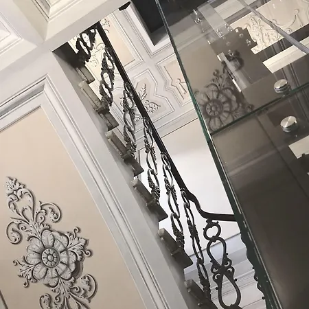 Alojamento de Acomodação e Pequeno-almoço Le Di San Vitale 4*