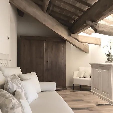 Le Di San Vitale 4* Ravena