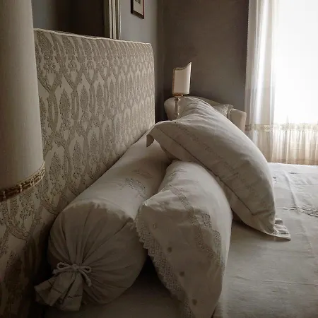 Bed & Breakfast Le Di San Vitale 4*