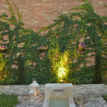 Bed & Breakfast Le Di San Vitale 4*