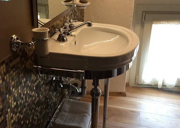 Bed & Breakfast Le Di San Vitale 4*