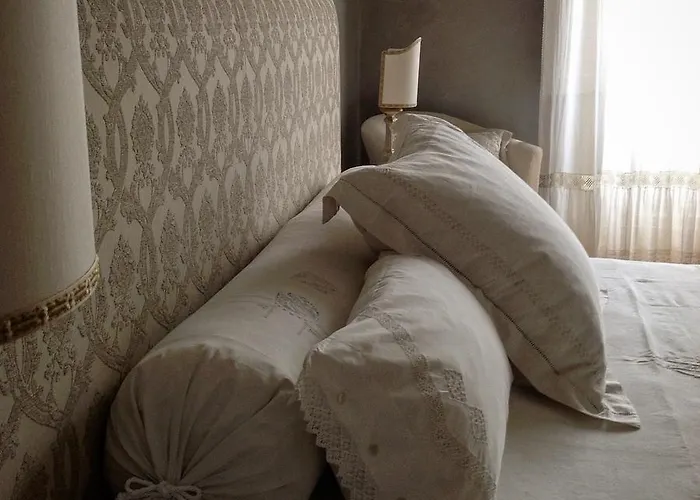 Bed & Breakfast Le Di San Vitale 4*