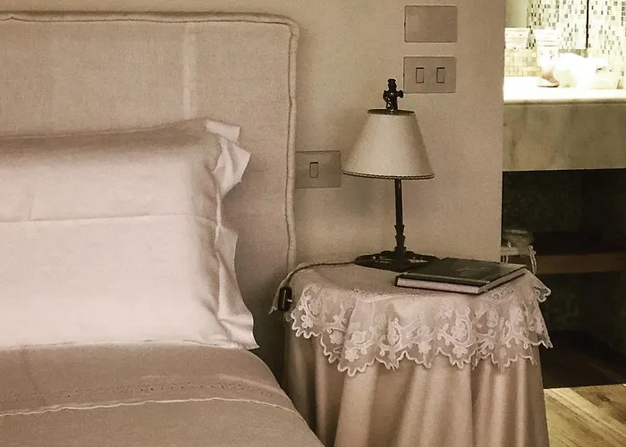 Bed & Breakfast Le Di San Vitale 4*